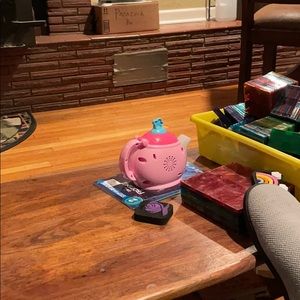 Meet your Posher, Holly